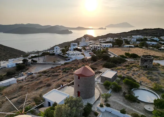 Marketos Traditional Windmill Apartment *