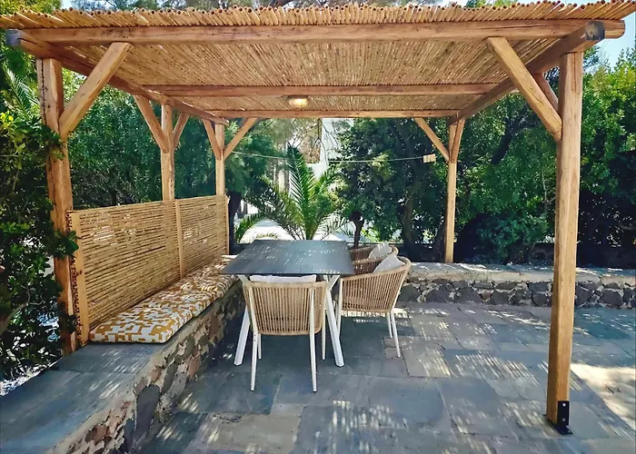 Apartment Marketos Traditional Windmill Tripiti