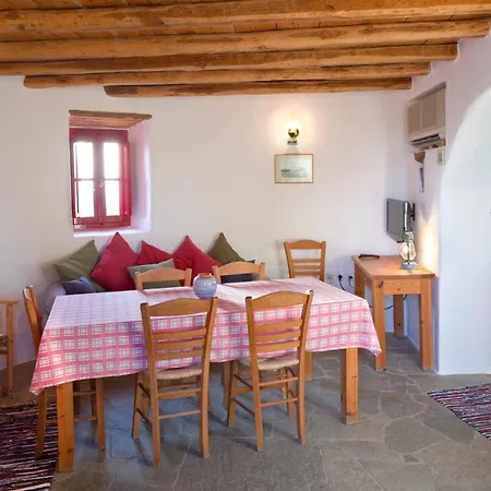 Marketos Windmill And Apartment