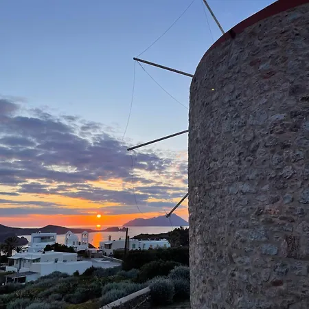 Marketos Traditional Windmill Tripití